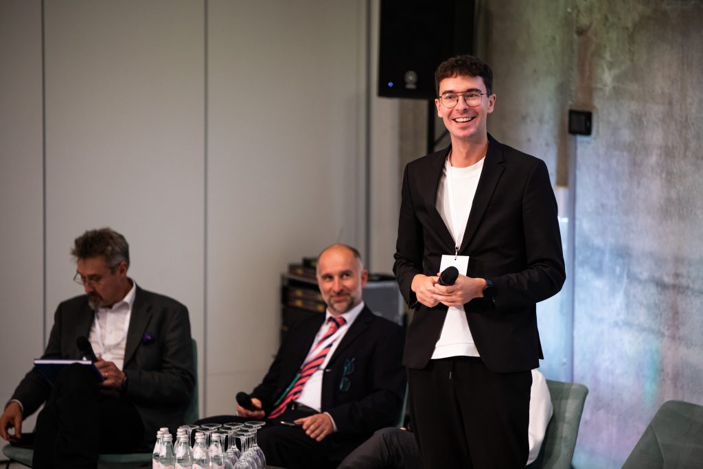 Arnas Karužas, cardiologist at the Lithuanian University of Health Sciences (LSMU) and a member of the SustAInLivWork project