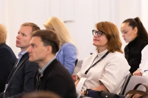 Brokerage event attendees